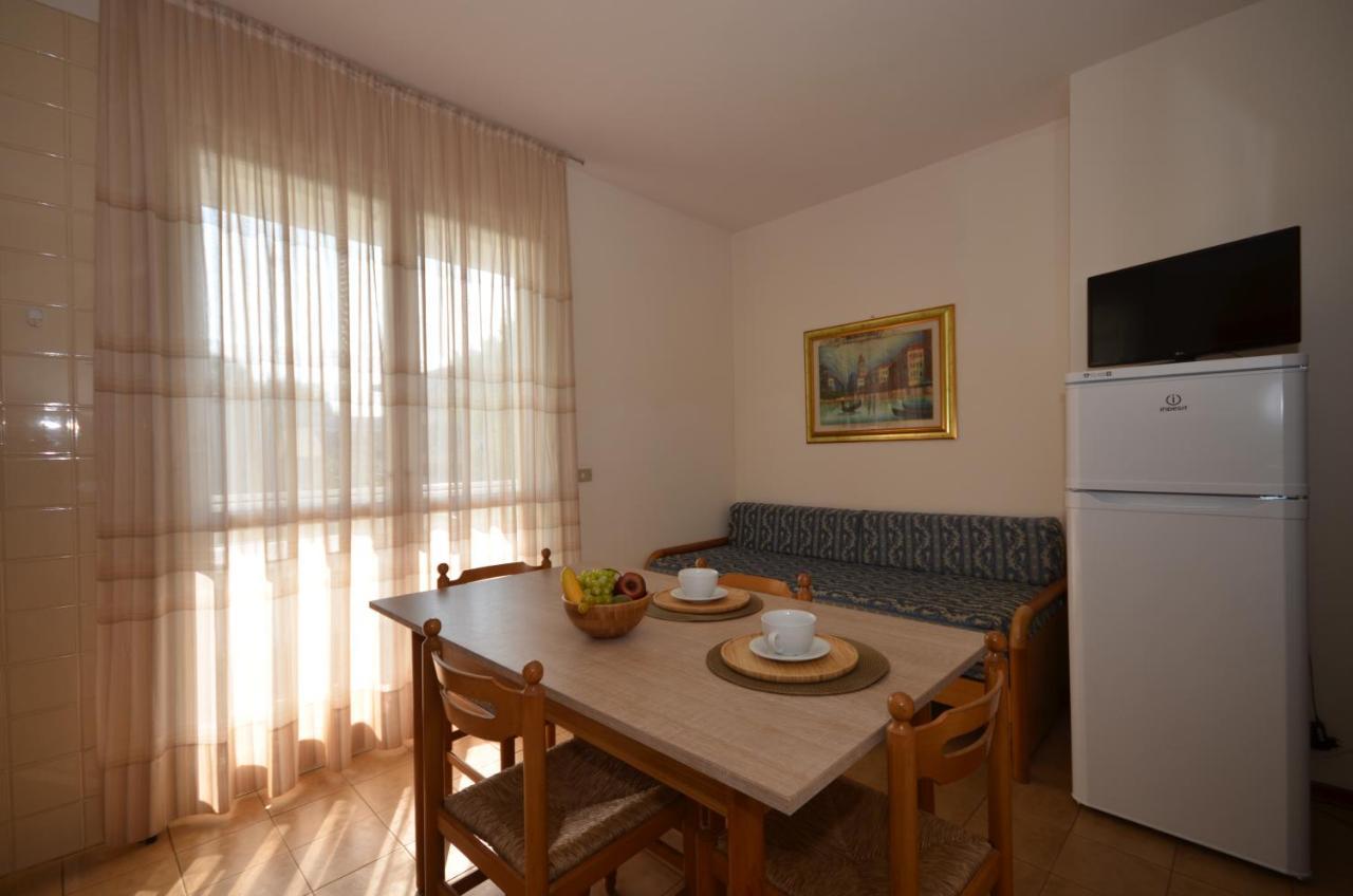 Appartamenti Sirio Via Pesci 6,8,14 Bibione Eksteriør billede