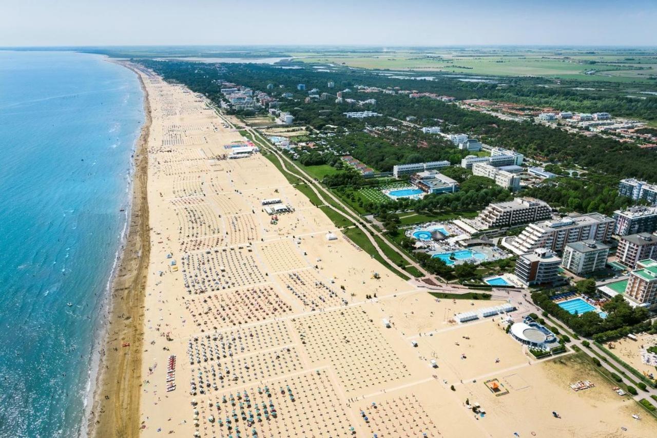 Appartamenti Sirio Via Pesci 6,8,14 Bibione Eksteriør billede